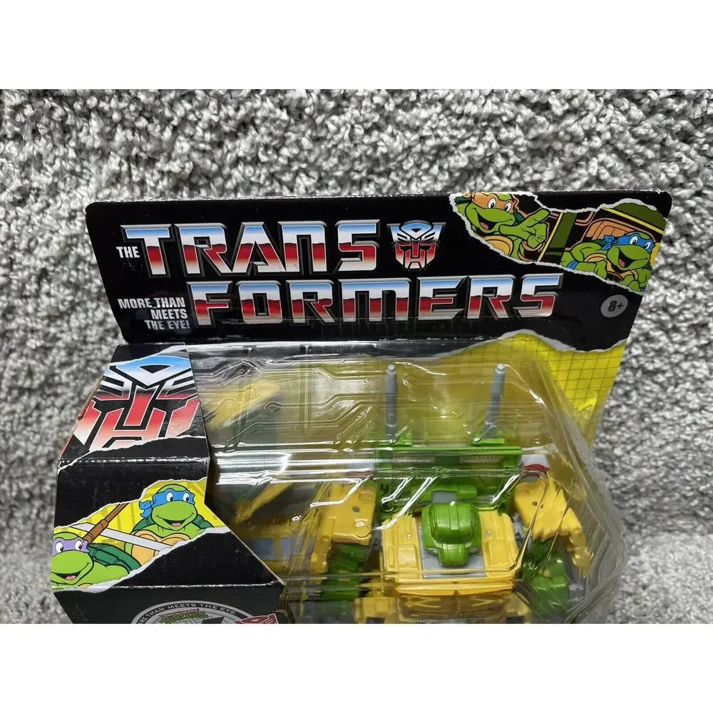 Transformers x TMNT 7 Inch Action Figure Deluxe Class Party Wallop Ninja Turtles